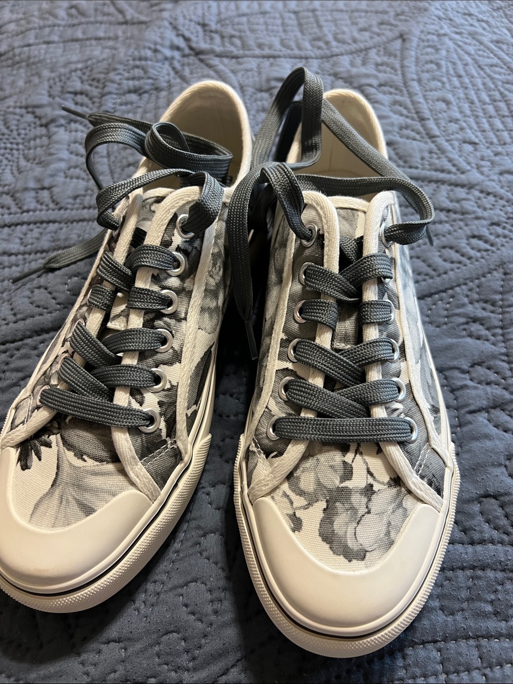 Hey Girl! By Corkys Floral Canvas Low-Top Sneakers in Gray and White